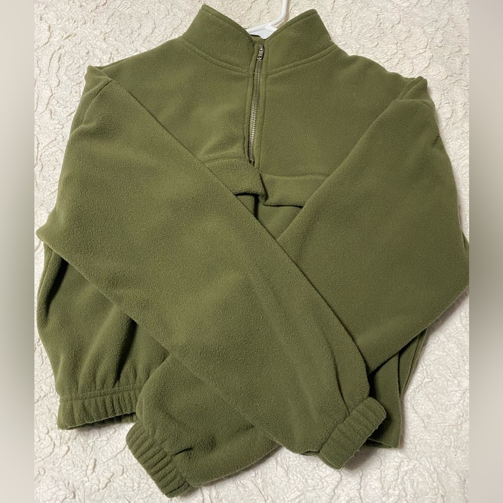 Small Forever 21 Olive Green Mock-Neck Sweater